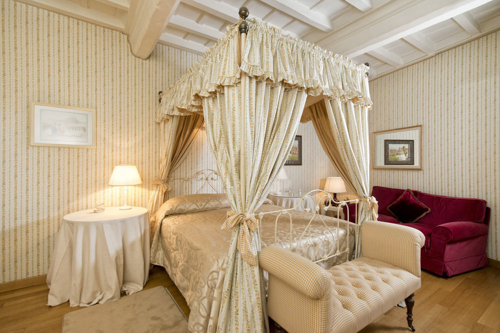 Residenza Ruspoli Bonaparte Rome Exterior photo